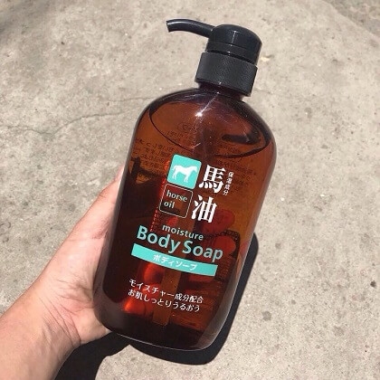 Sữa Tắm Mỡ Ngựa Dưỡng Ẩm Horse Oil Moisture Body Soap Nhật  600ml
