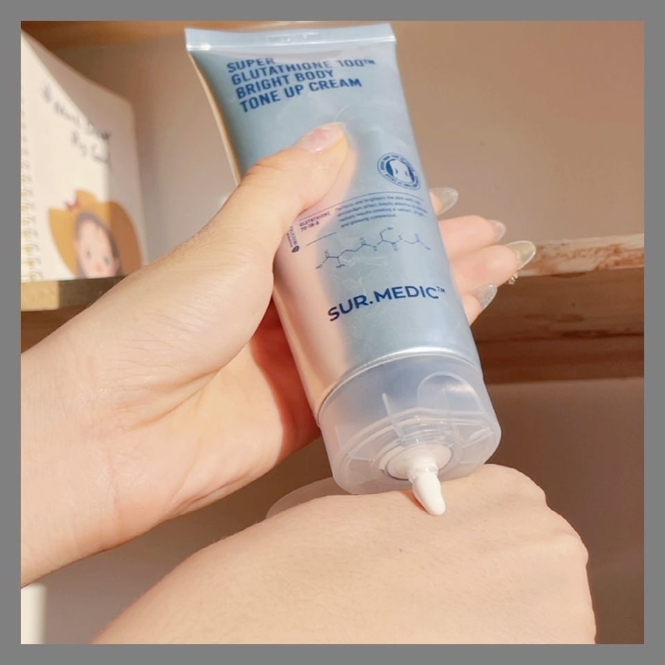 Kem Nâng Tone Trắng Da Toàn Thân SURMEDIC Super Glutathione 100TM Bright Body Tone Up Cream 150ml Hàn Quốc
