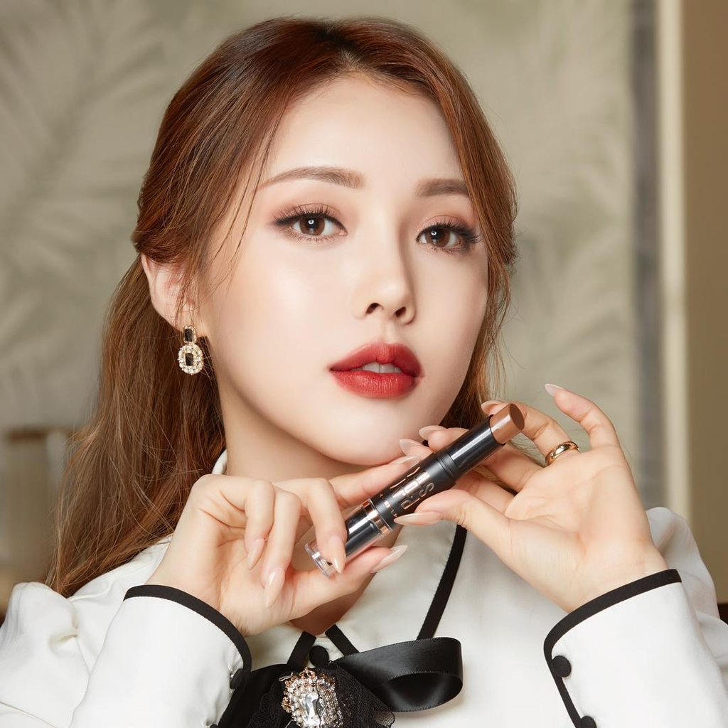 Tạo Khối Che Khuyết Điểm 2 Đầu Etude House Play 101 Stick Tông #02