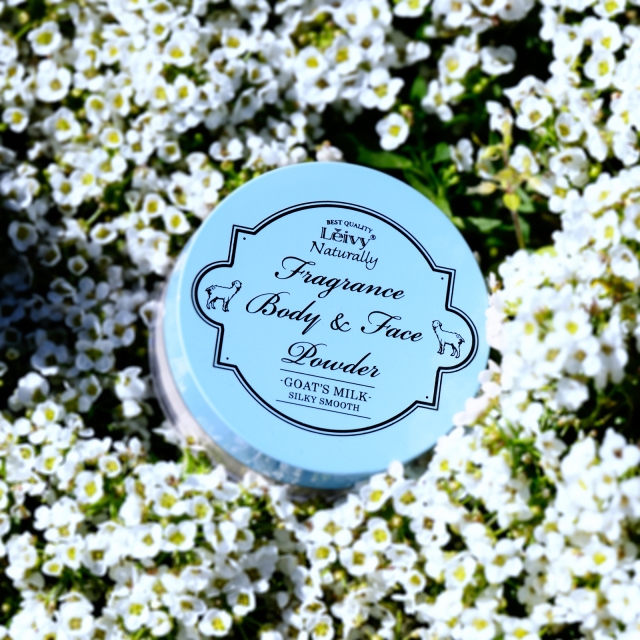Phấn Phủ Leivy Fragrance Body & Face Powder Goat Milk 6g Nhật Bản