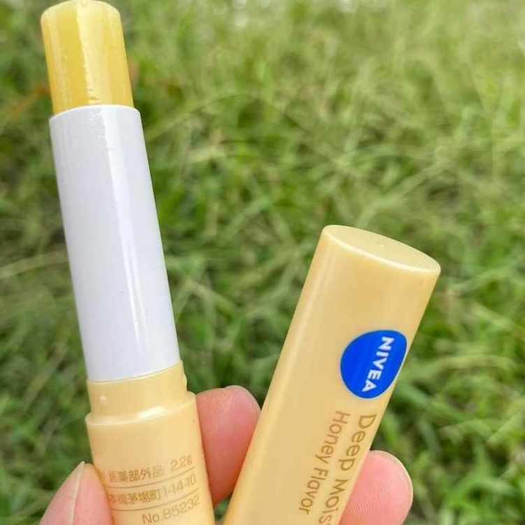 Son Dưỡng Môi Chống Nắng Nivea Làm Mềm Dưỡng Ẩm Hồng Môi SPF26 Nội Địa Nhật (Không Màu + Có Màu)