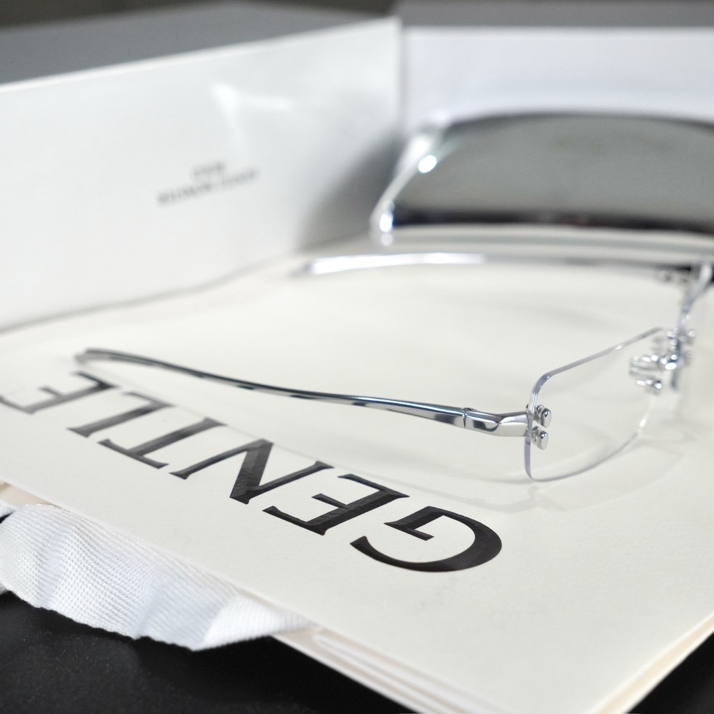 Kính Mát Gentle Monster Bold Paranoyd 02 Màu Trắng