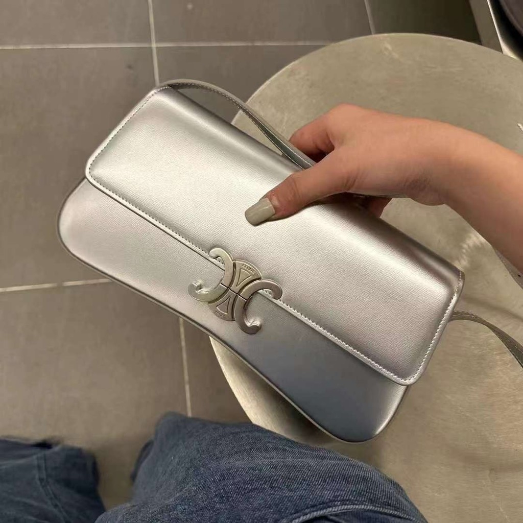 Túi Đeo Vai Celine Lola Remake Korea Size 22cm