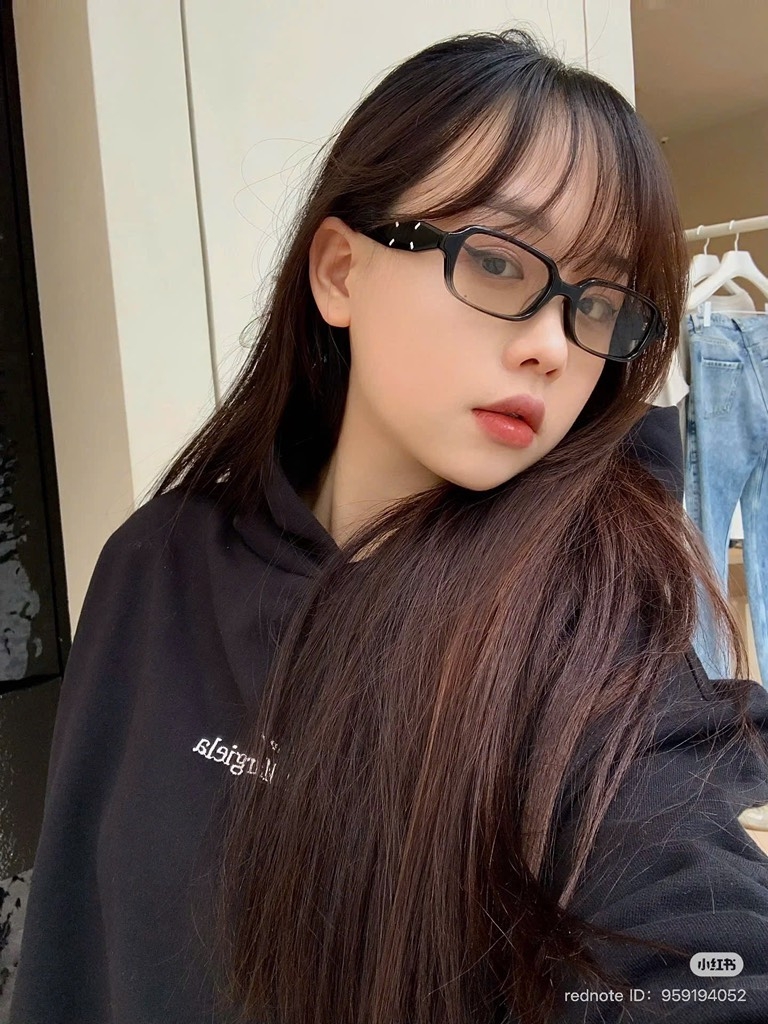 Kính Mát Gentle Monster Maison Margiela 210 OR Màu Nâu