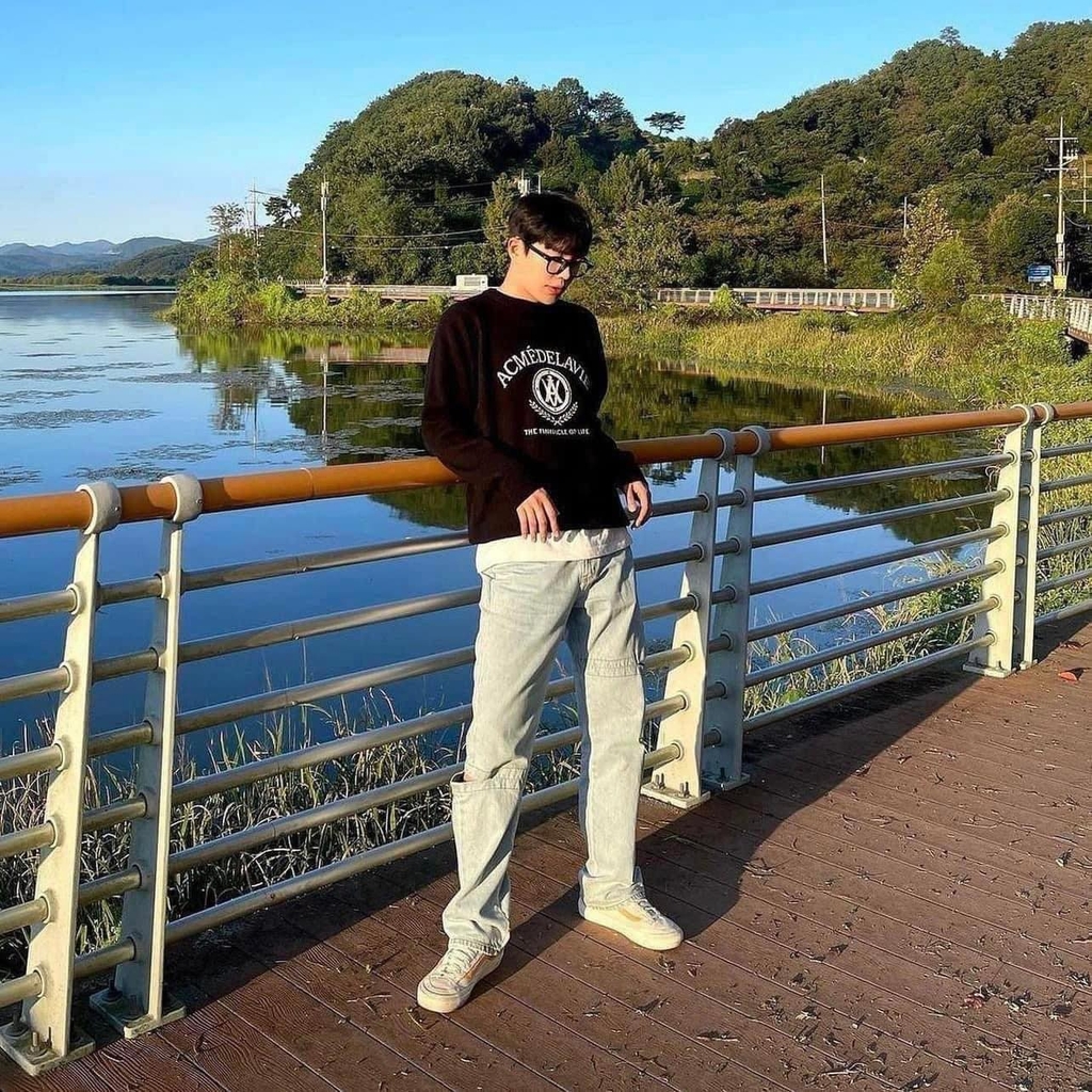 Áo Len ADLV Dáng Dài Màu Đen