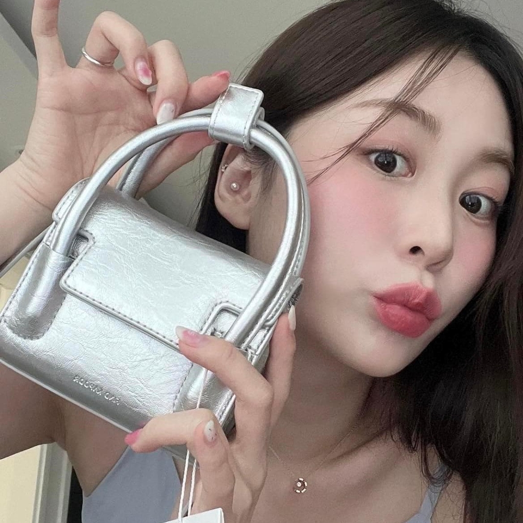 Túi Find Kapoor Mini Marty Bag Crinkled Silver Màu Bạc
