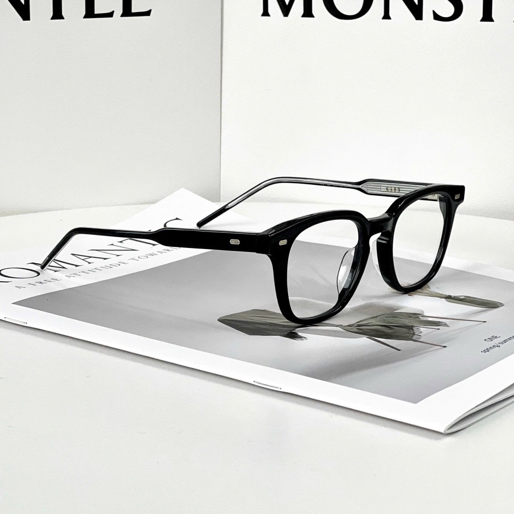 Kính Gentle Monster Kubo 01 Màu Đen
