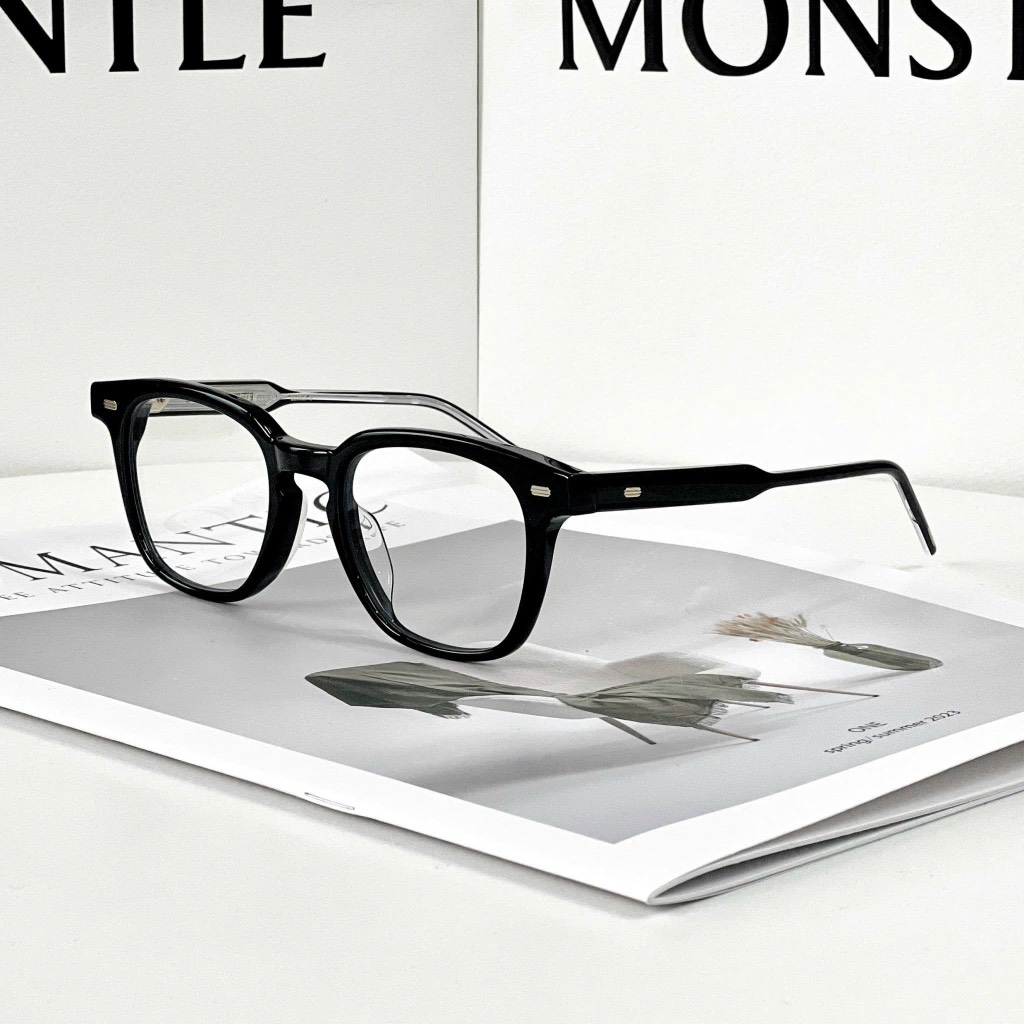 Kính Gentle Monster Kubo 01 Màu Đen