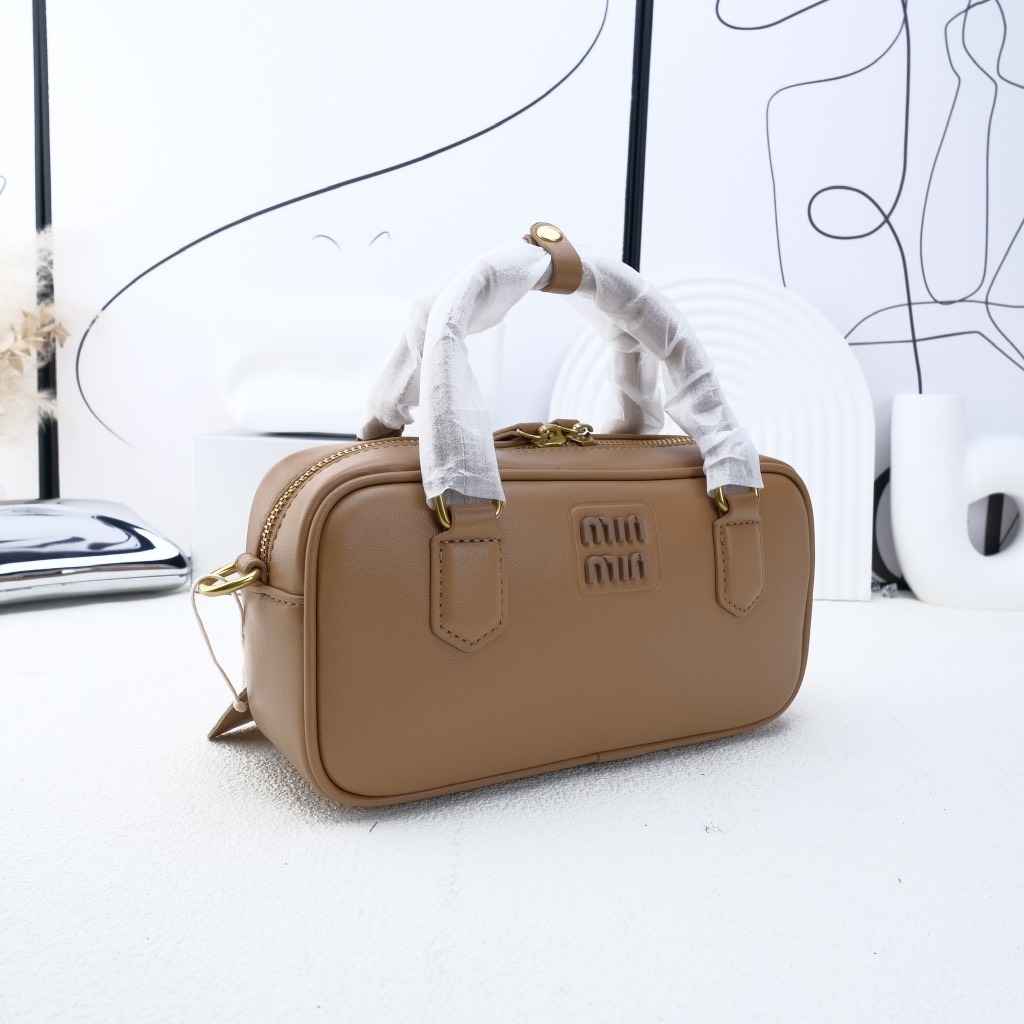Túi Xách Miu Miu Arcadie Handle Màu Nâu