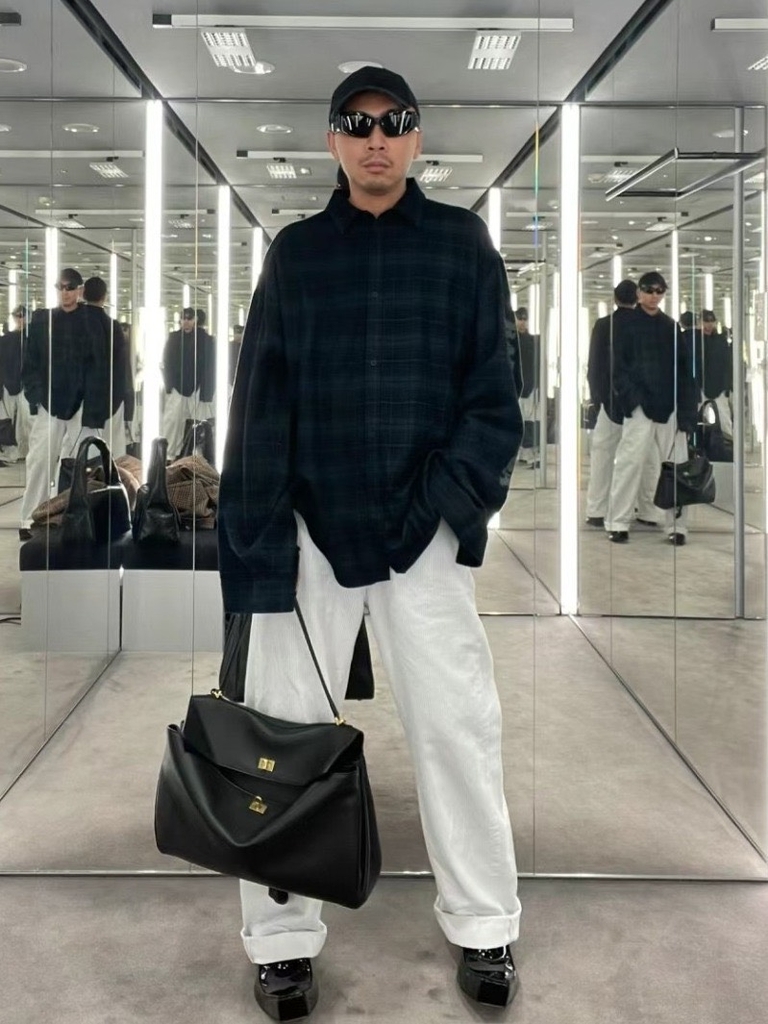 Túi Xách Balenciaga Rodeo Handbag Remake Korea Màu Đen