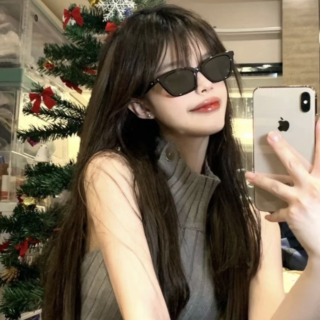 Kính Mát Gentle Monster Loti 01 Màu Đen