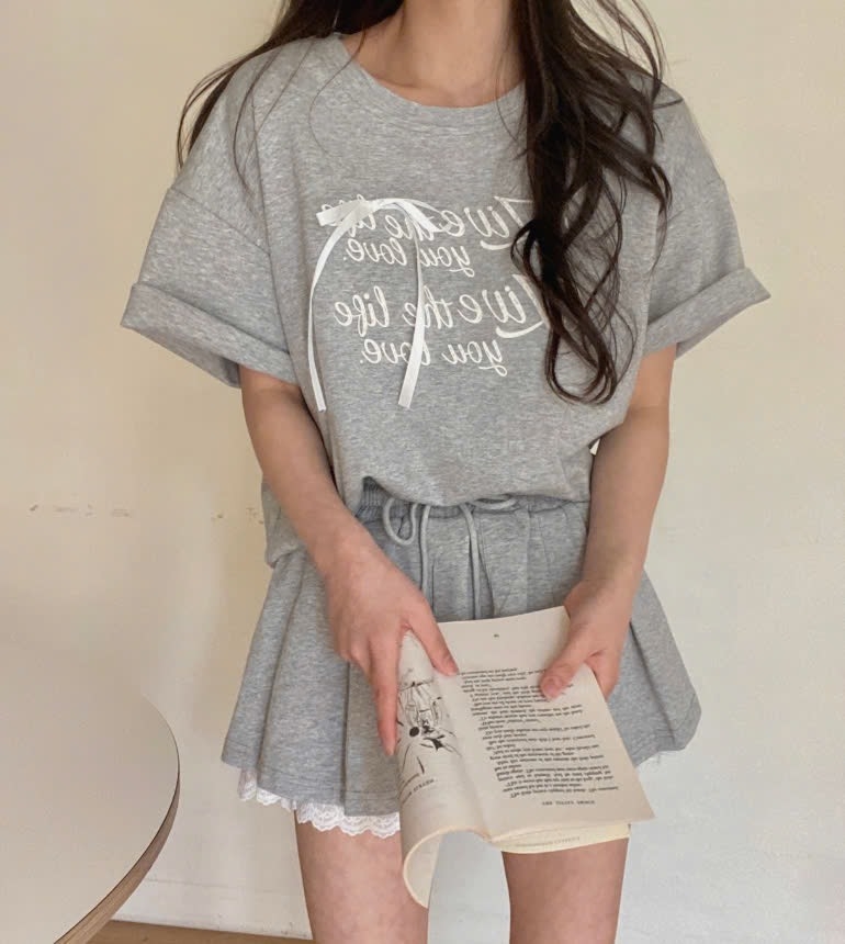 Bộ quần áo Hàn quốc nơ chân váy