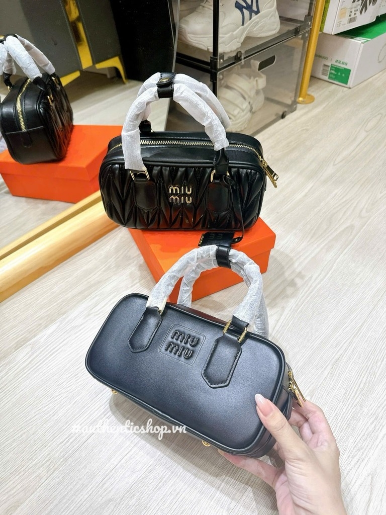 Túi Xách Miumiu Remake Korea 22cm