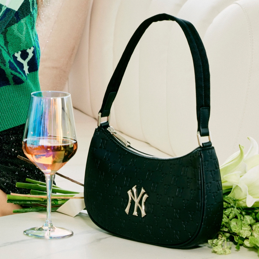 Túi Đeo Vai MLB Hobo Logo NY 3ABQS022N-50BKS Màu Đen