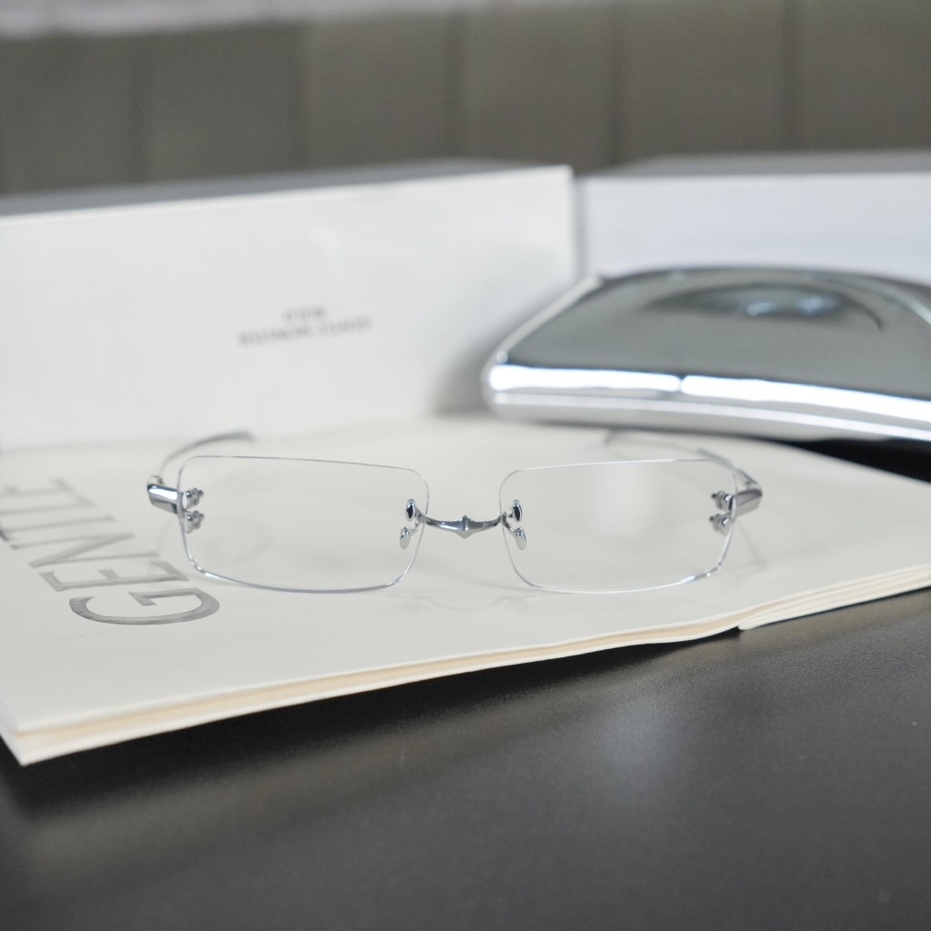 Kính Mát Gentle Monster Bold Paranoyd 02 Màu Trắng