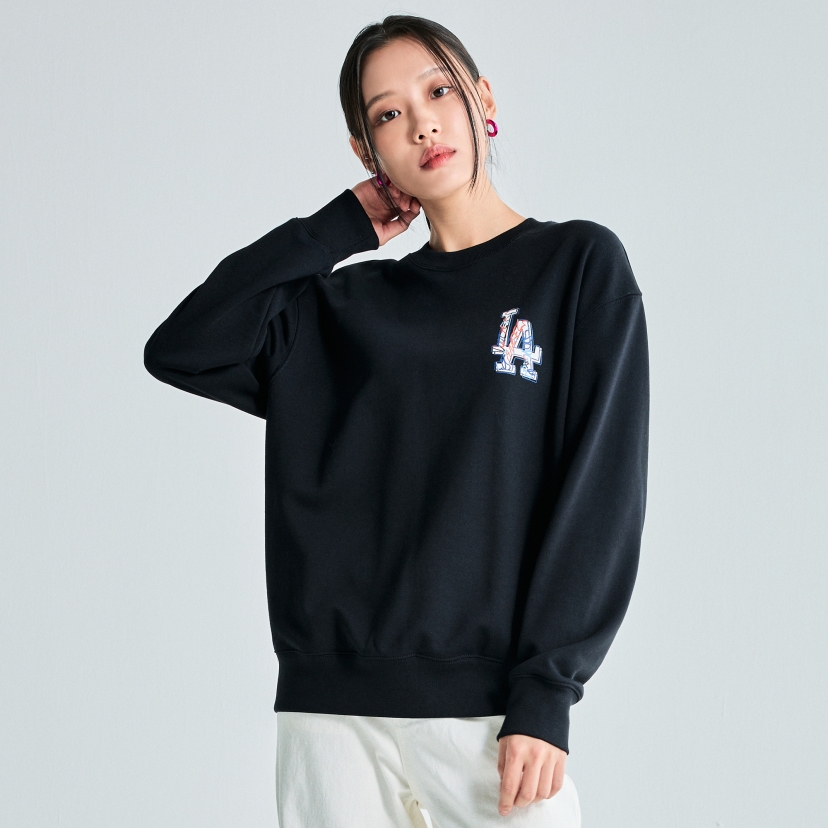 Áo Nỉ Dài Tay MLB Logo Lưng LA Màu Đen