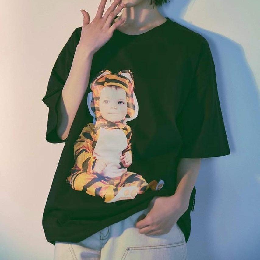 Áo Phông ADLV Baby Face Bé Mặc Bộ Hổ Màu Đen
