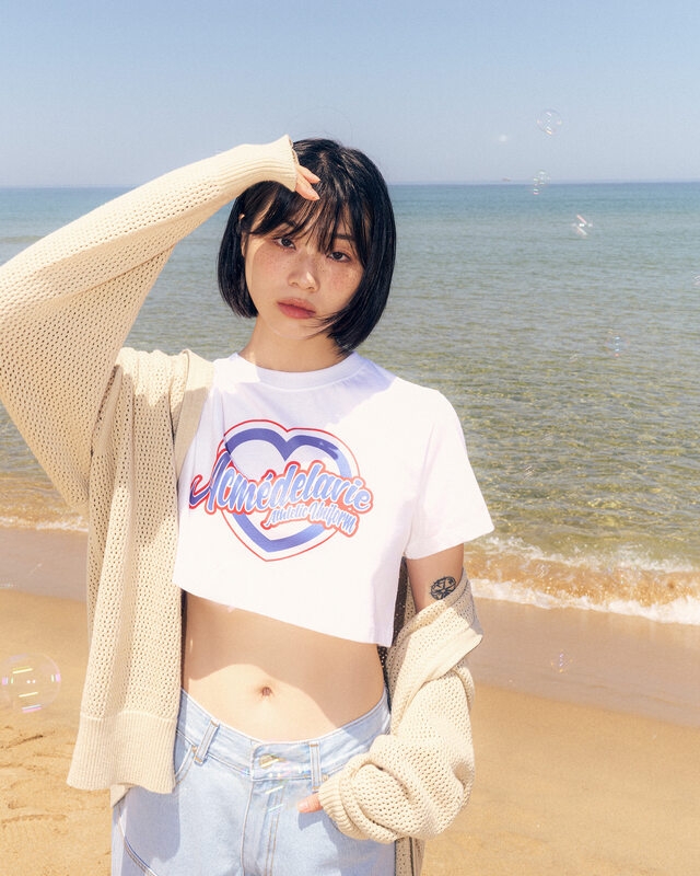 Áo Phông ADLV Croptop Tim Màu Trắng