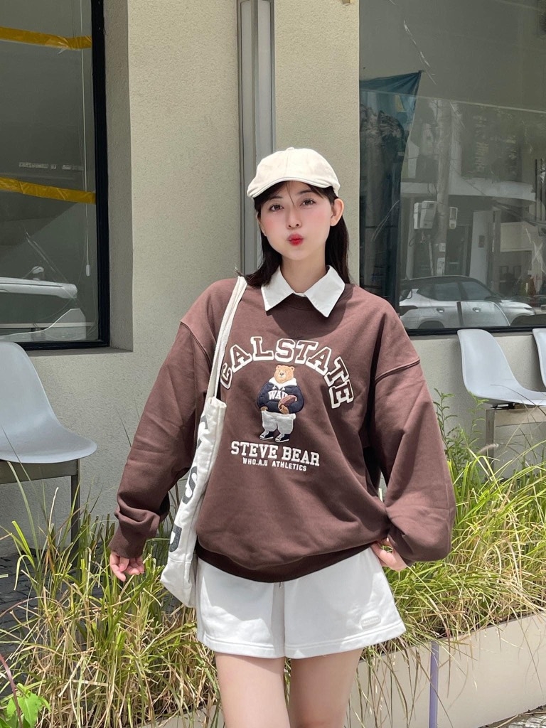 Áo Nỉ Whoau Sweater Gấu Màu Nâu Season 2024