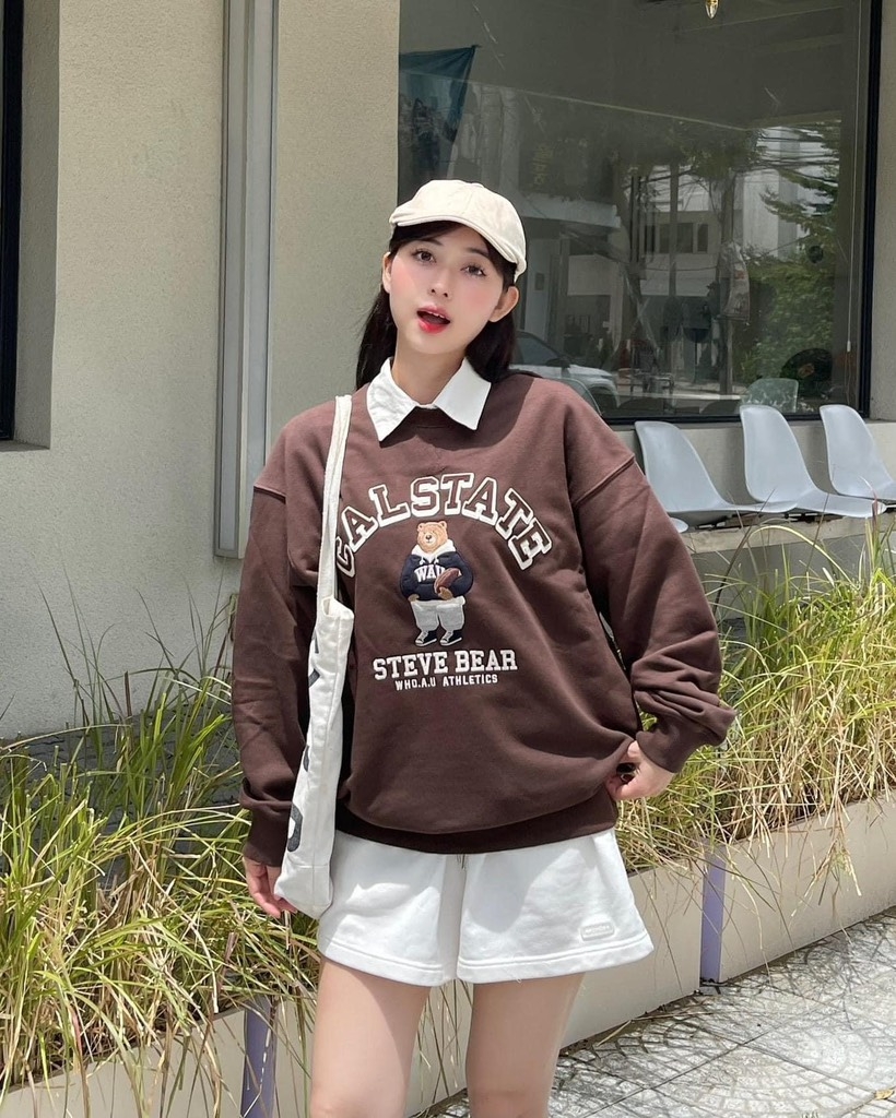 Áo Nỉ Whoau Sweater Gấu Màu Nâu Season 2024