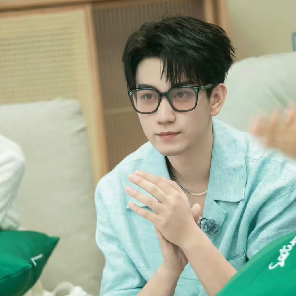 Kính Mát Gentle Monster By Row BR Màu Nâu