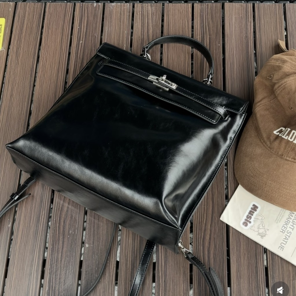 Balo HM Retro Da Bò Trơn 30cm Màu Đen