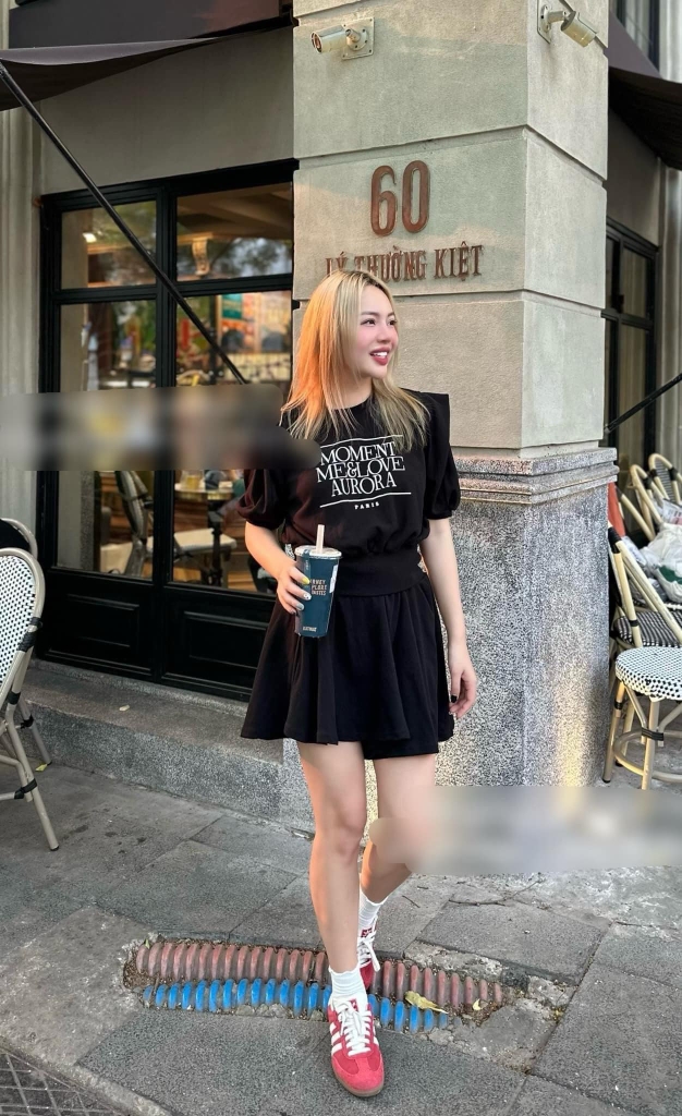Bộ quần áo Hàn Quốc Moment