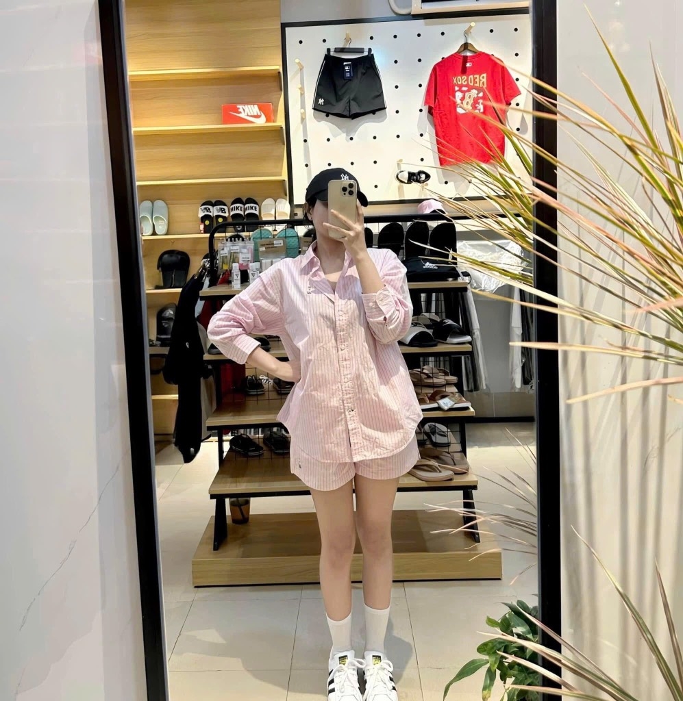 Bộ quần áo Whoau sơ mi quần short