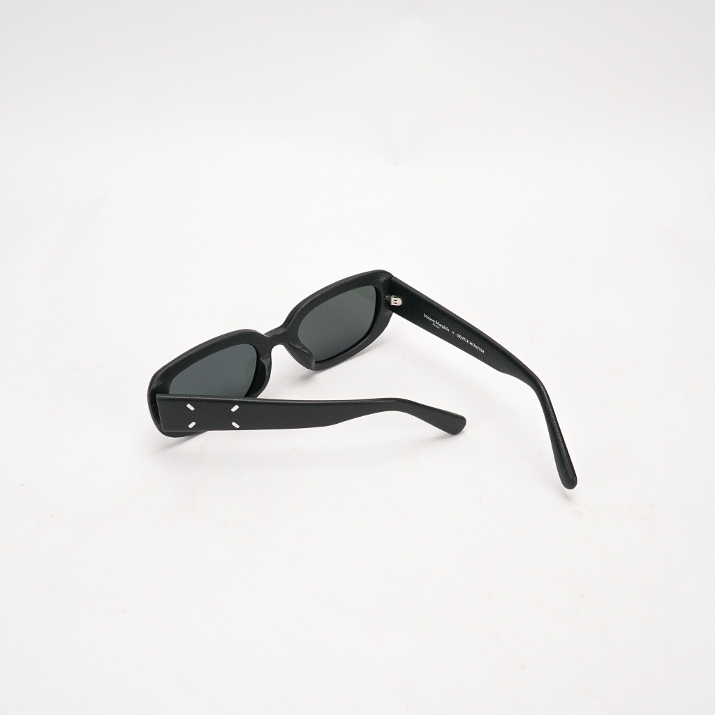 Kính Mát Gentle Monster Maison Margiela 106 Leather Màu Đen