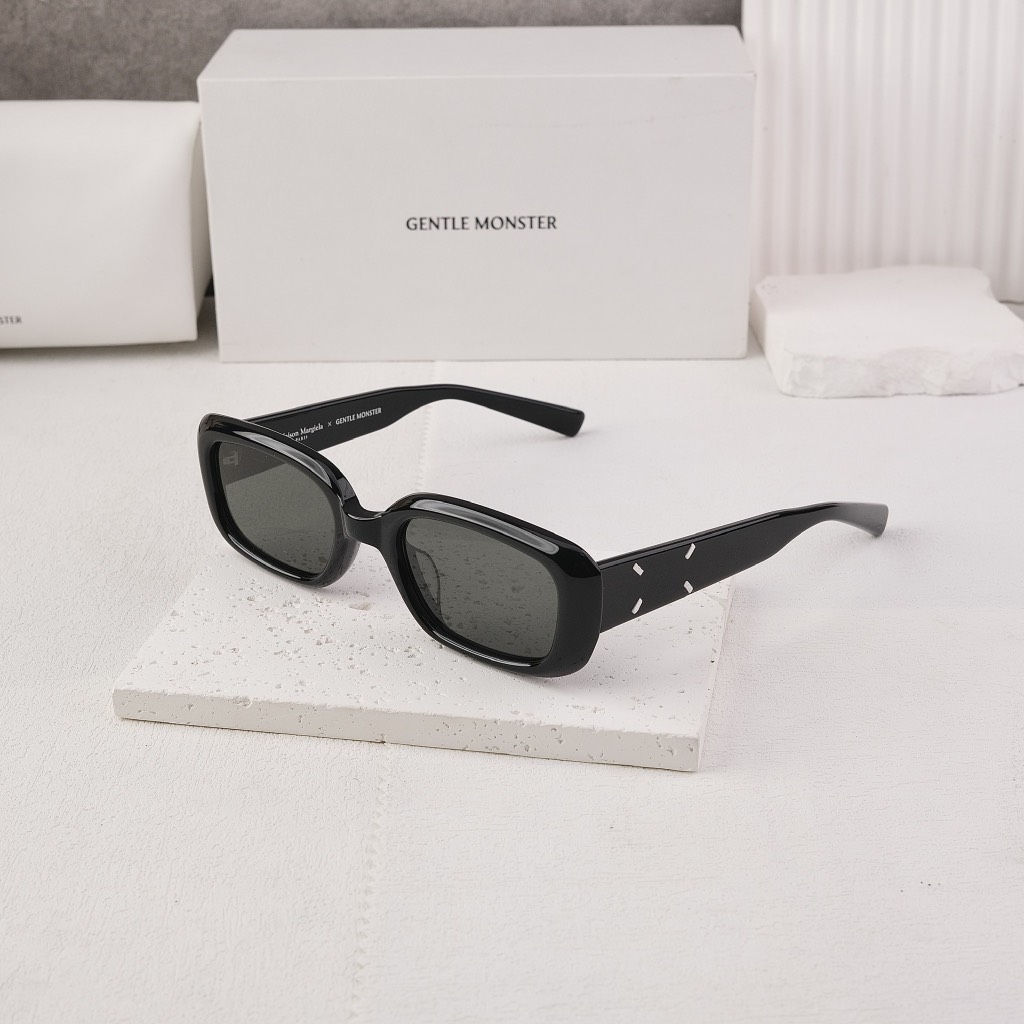 Kính Mát Gentle Monster Maison Margiela 106 Màu Đen