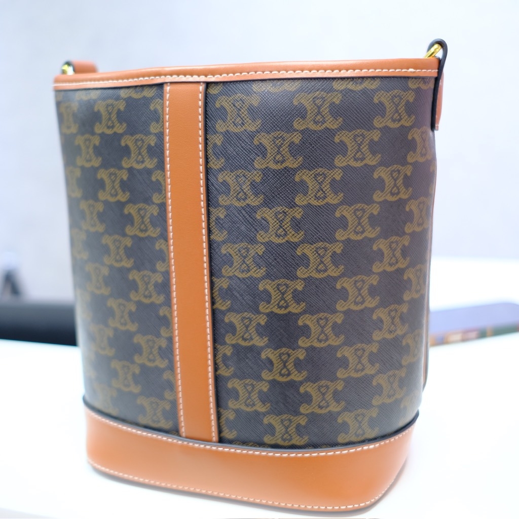 Giỏ Xách Celine Bucket Trompie Da Bò Màu Canvas