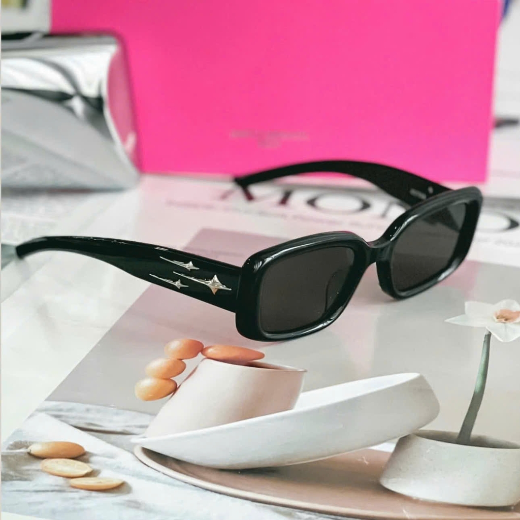 Kính Mát Gentle Monster Bold Antena 01 Màu Đen