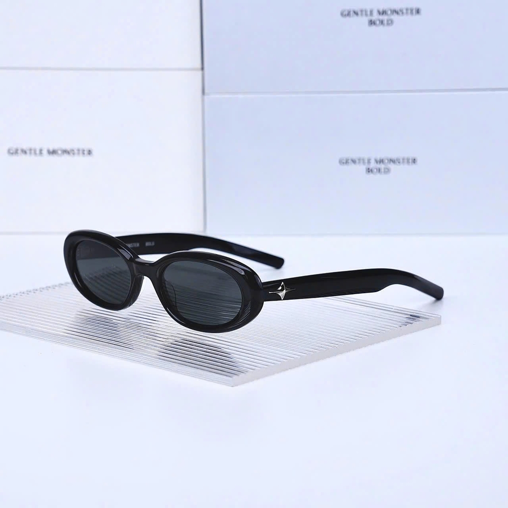 Kính Mát Gentle Monster Bold Bandoneon.S 01 Màu Đen