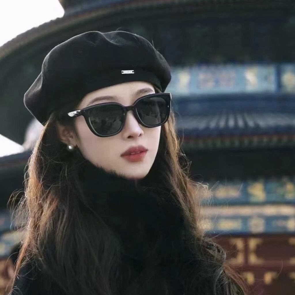 Kính Mát Gentle Monster Bold Billy 01 Màu Đen