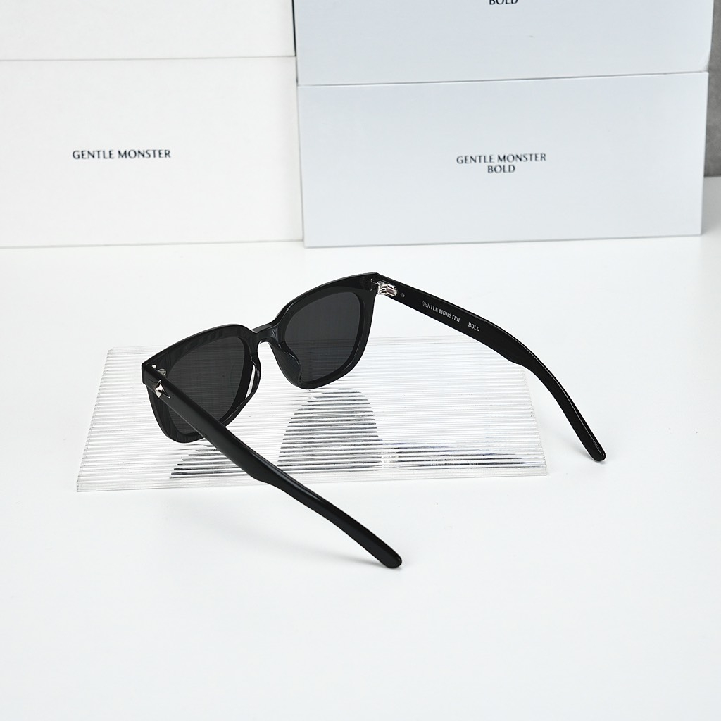 Kính Mát Gentle Monster Bold Billy 01 Màu Đen