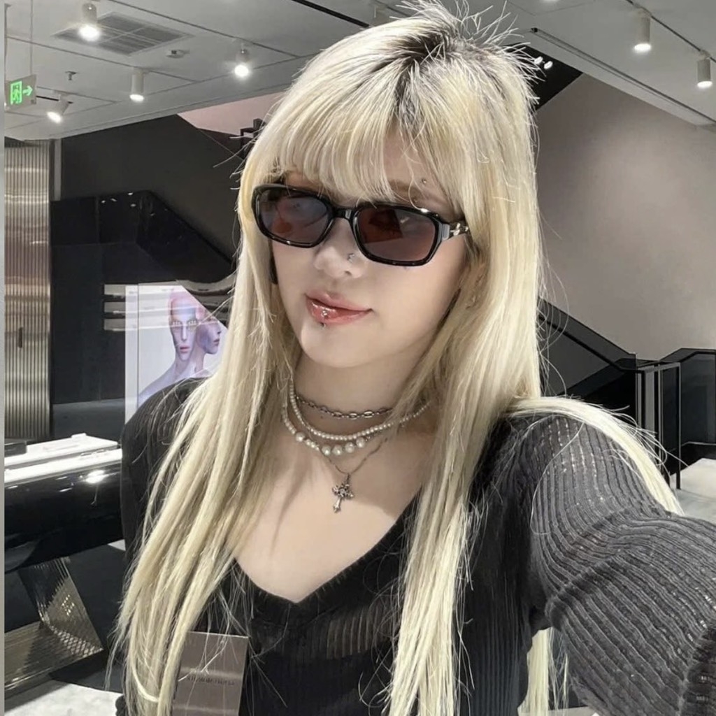 Kính Mát Gentle Monster Bold Comte 01 Màu Đen Nâu