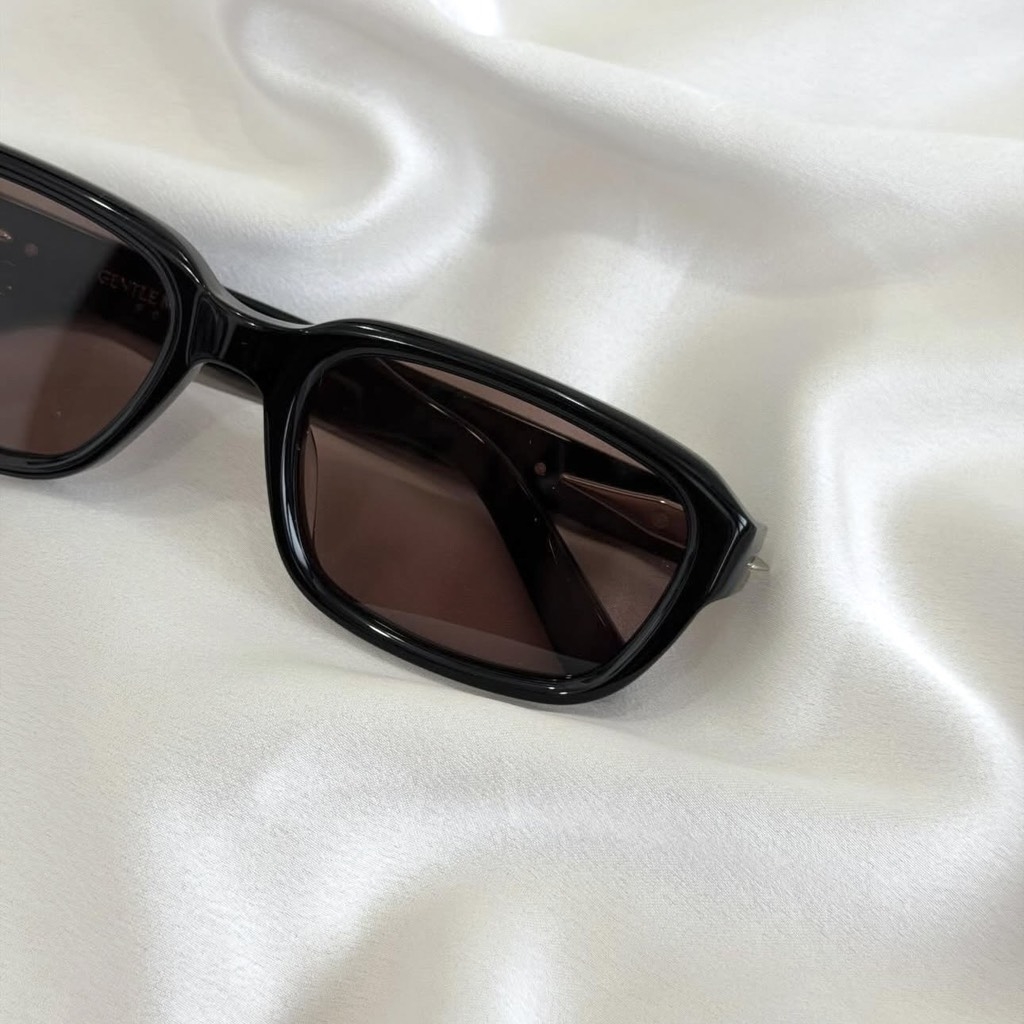 Kính Mát Gentle Monster Bold Comte 01 Màu Đen Nâu