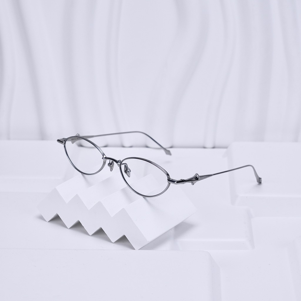 Kính Mát Gentle Monster Bold Eden 02 Màu Bạc