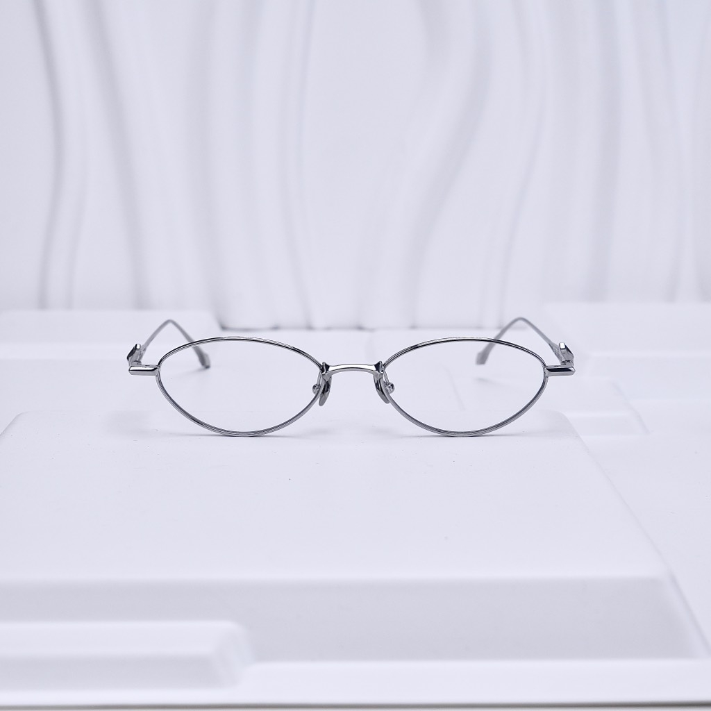 Kính Mát Gentle Monster Bold Eden 02 Màu Bạc