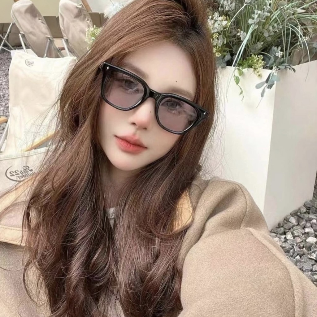 Kính Mát Gentle Monster Bold Gauss 01 Màu Xanh