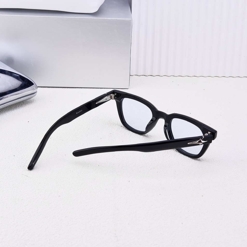 Kính Mát Gentle Monster Bold Gauss 01 Màu Xanh