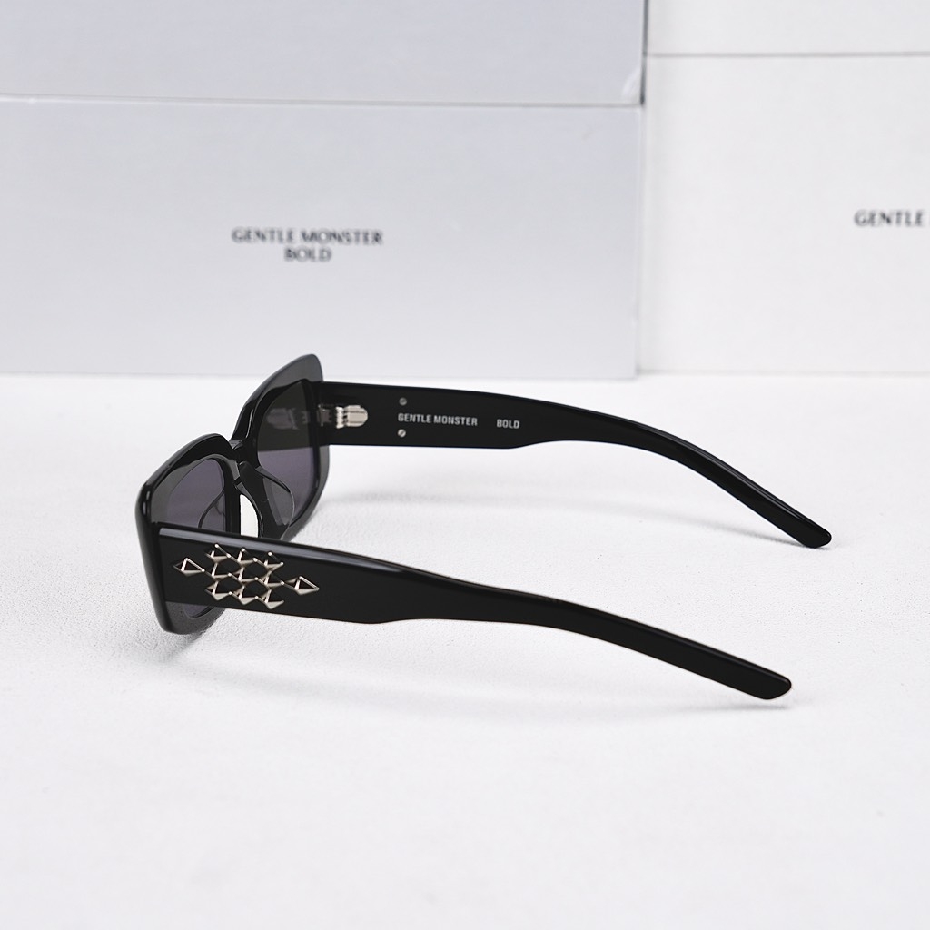 Kính Mát Gentle Monster Bold Parabola 01 Màu Đen