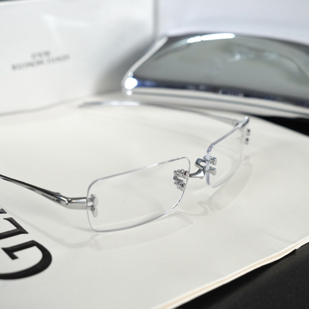 Kính Mát Gentle Monster Bold Paranoyd 02 Màu Trắng