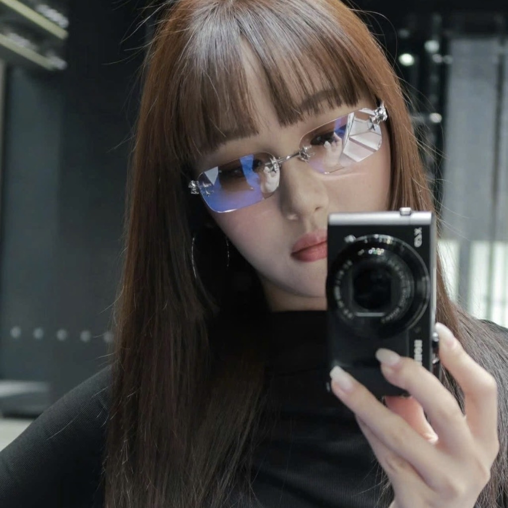 Kính Mát Gentle Monster Bold TTA 02 Màu Vàng