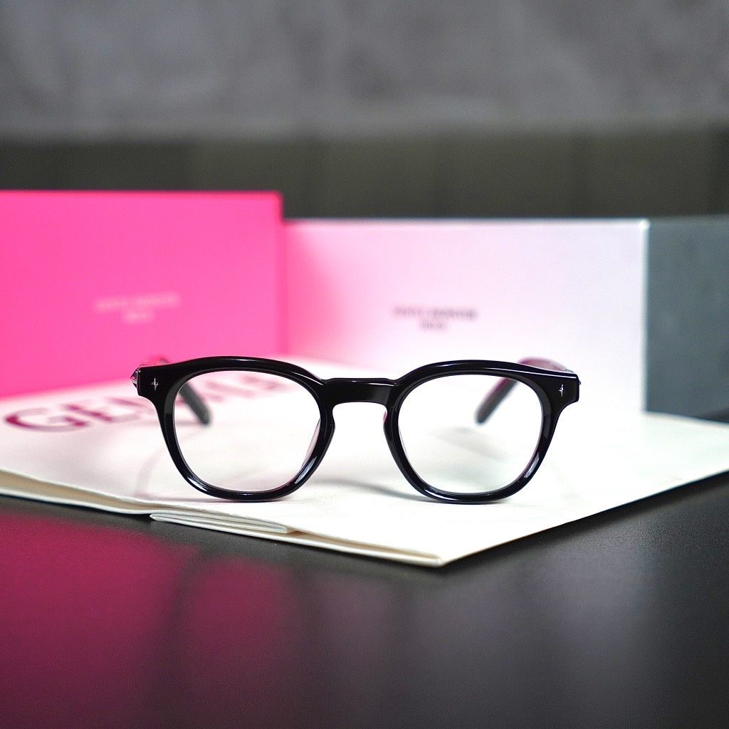 Kính Mát Gentle Monster Bold Vonzo 01 Màu Đen