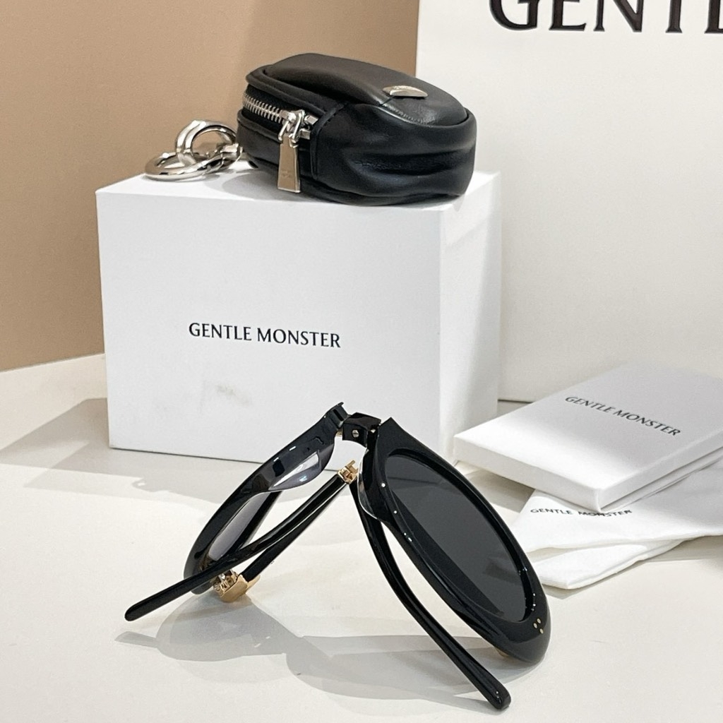 Kính Mát Gentle Monster Bratz Lolang 01 Màu Đen