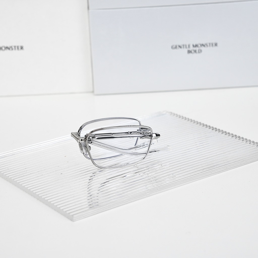 Kính Mát Gentle Monster Bratz Tarx 02 Màu Bạc