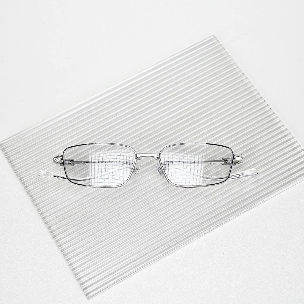 Kính Mát Gentle Monster Bratz Tarx 02 Màu Bạc