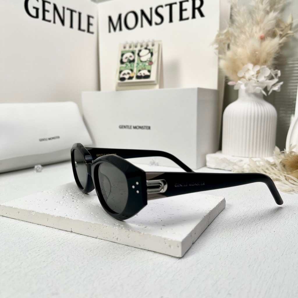 Kính Mát Gentle Monster Dada 01 Màu Đen