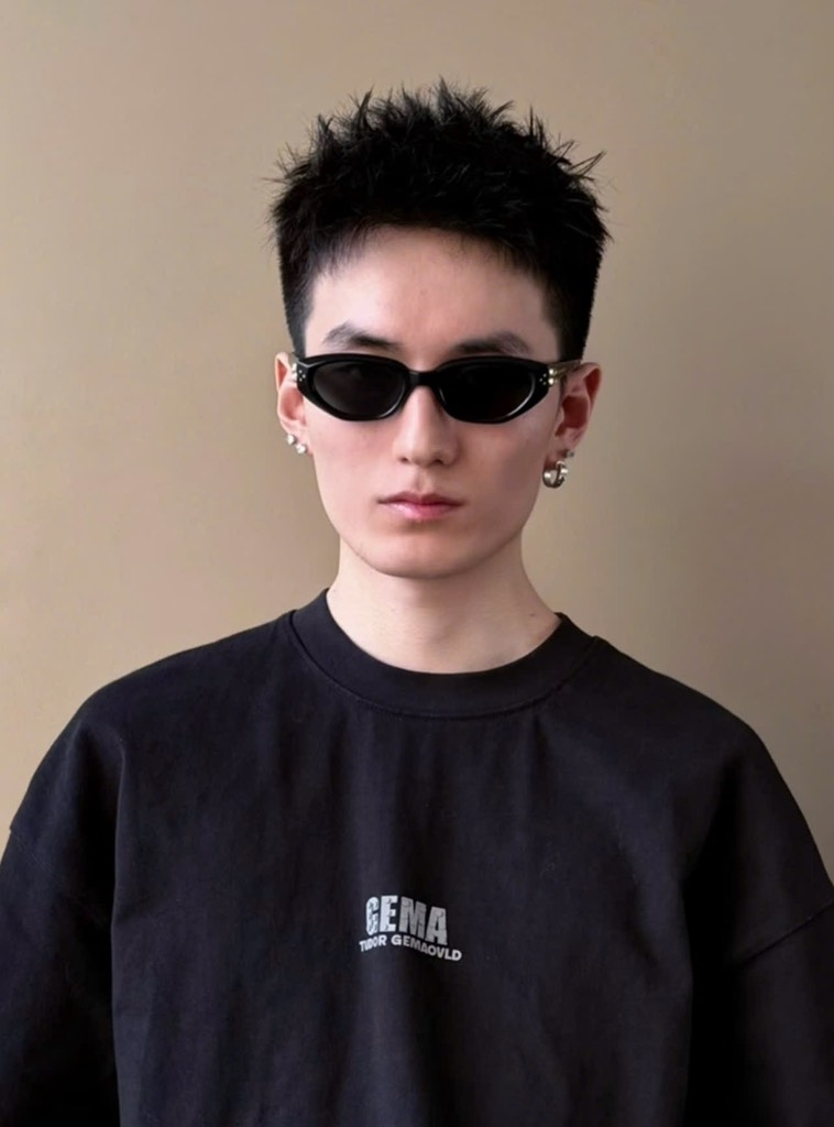 Kính Mát Gentle Monster Duns 01 Màu Đen